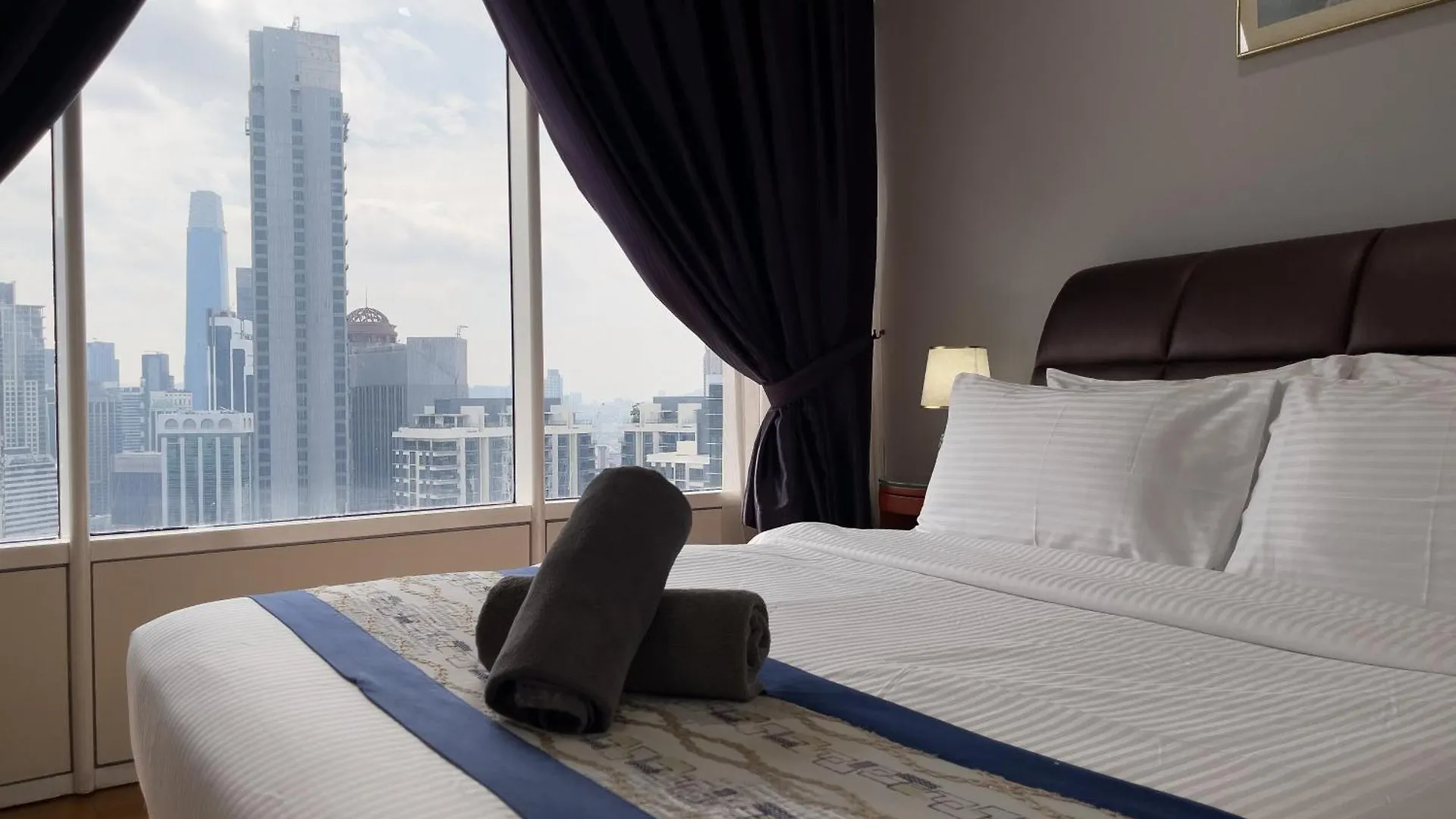 Vortex Suites Klcc By Dela Kuala Lumpur Apartment