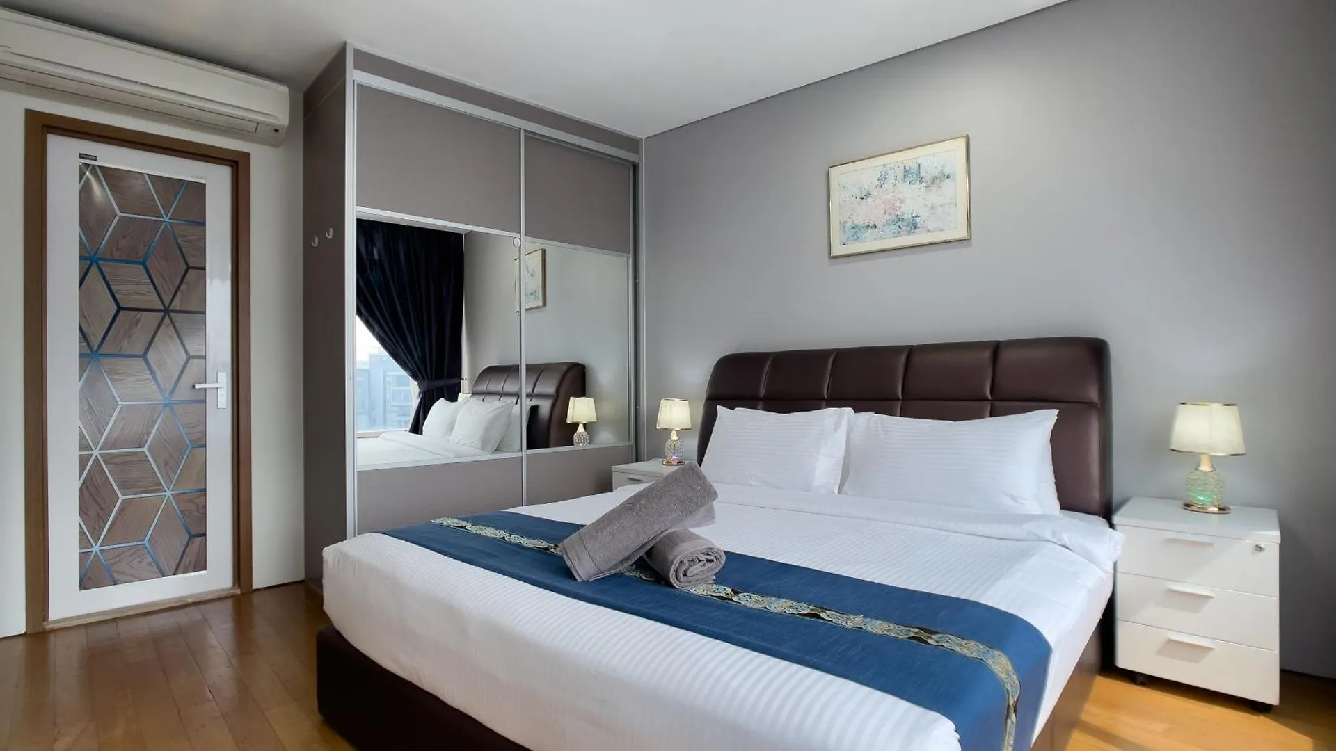 Vortex Suites Klcc By Dela Kuala Lumpur Apartment