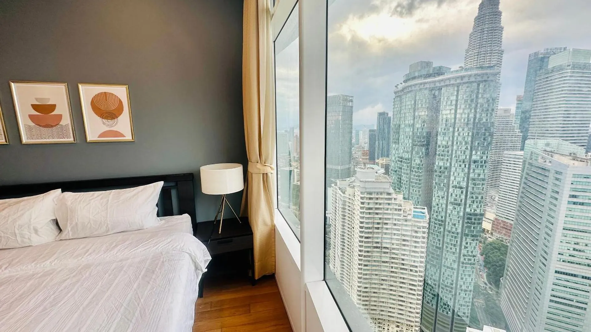 Vortex Suites Klcc By Dela Kuala Lumpur Malaysia