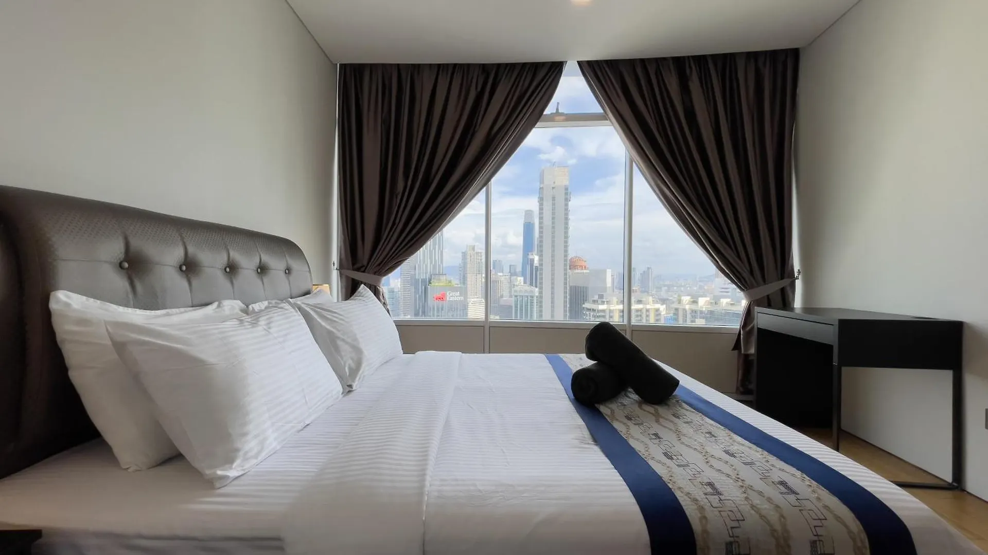 Vortex Suites Klcc By Dela Kuala Lumpur Apartment